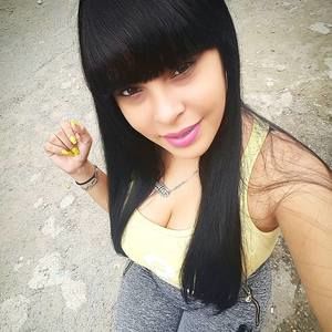 Meet your Posher, Jenn